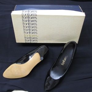 Vintage 1985 Fanfares Black Patent Heels